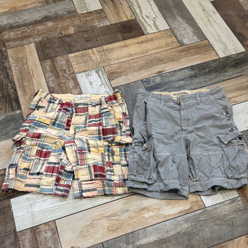Abercrombie & Fitch Plaid and Gray Cargo Shorts